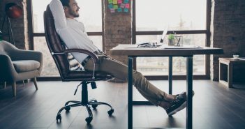 3 kantoorstoelen die niet schadelijk zijn voor je gezondheid